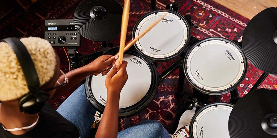 Un estudio alerta del riesgo auditivo que corren los bateristas